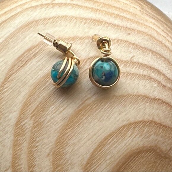 Alquimia Gold and Blue Earrings - Picture 4 of 9